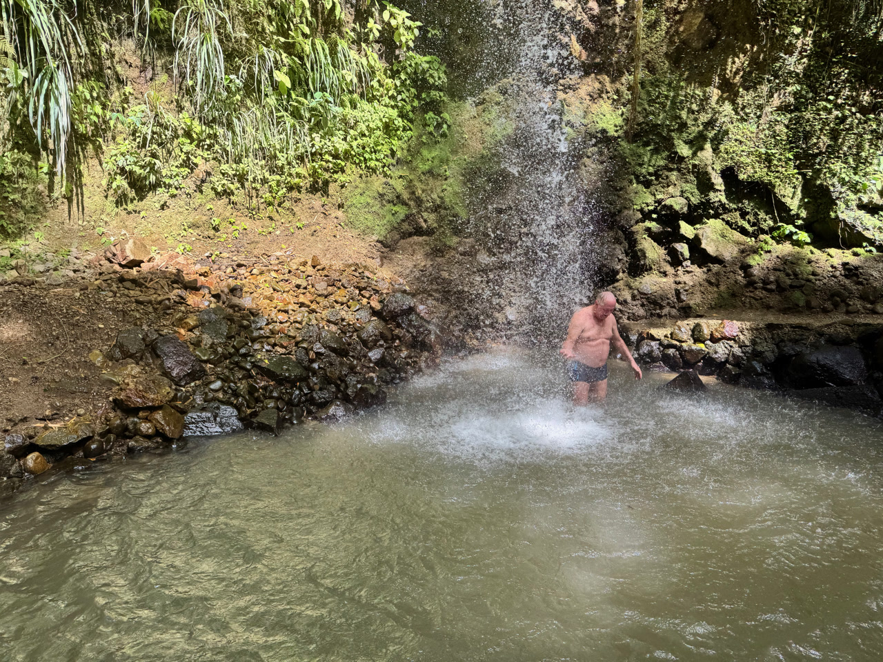 St. Lucia · am Wasserfall